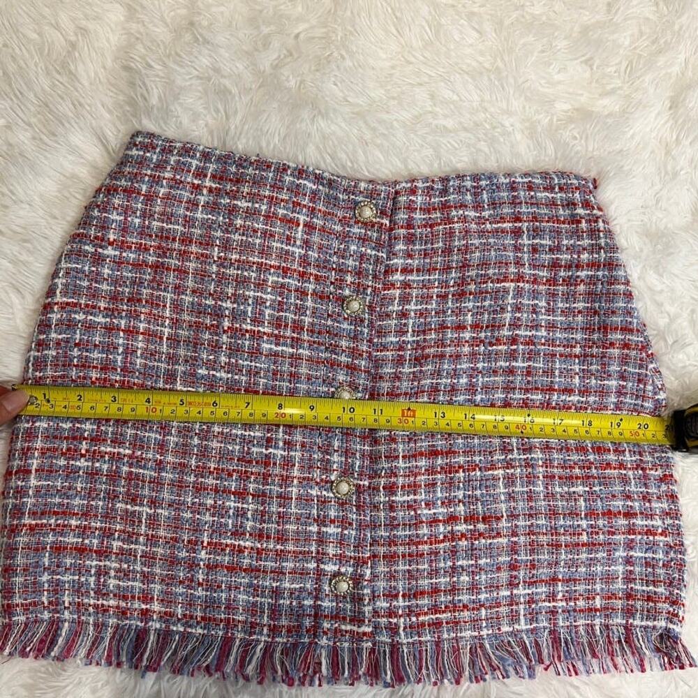 Like New Zara Tweed Mini Skirt with Pearl Buttons Blue, Pink, Red, White Size L - Picture 7 of 9